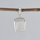 María Riyo India Fashion Pendant with Gemstone Elegance